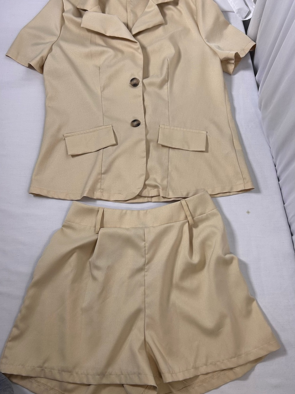Womens Cream Short-Sleeve Blazer Jacket with Matching Shorts